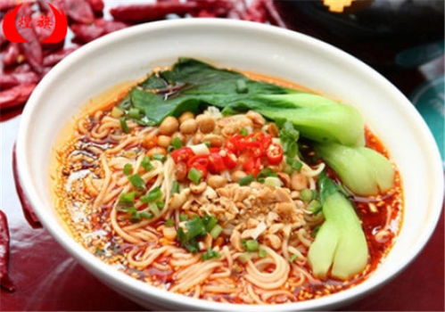 重慶小面火爆全國，哪里能學正宗配方和餐飲管理技巧？